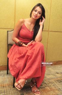 Raai Laxmi feet photo thumbnail
