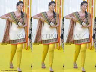 Raai Laxmi feet photo thumbnail