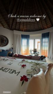 Raai Laxmi feet photo thumbnail