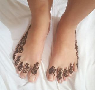 Rabi Pirzada feet photo 12
