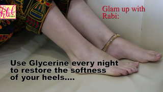 Rabi Pirzada feet photo 6