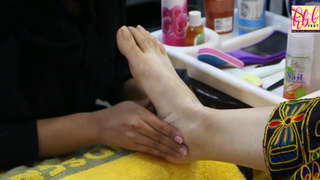 Rabi Pirzada feet photo 12