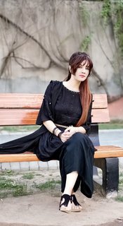 Rabi Pirzada feet photo 11