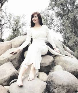 Rabi Pirzada feet photo 20