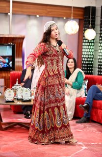 Rabi Pirzada feet photo 12