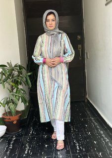 Rabi Pirzada feet photo 10