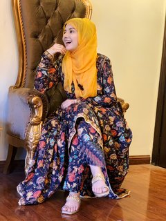 Rabi Pirzada feet photo 5
