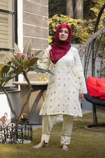 Rabi Pirzada feet photo 11