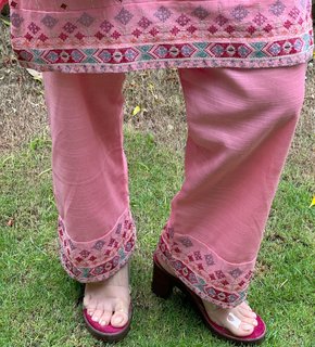 Rabi Pirzada feet photo 9