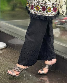 Rabi Pirzada feet photo 14