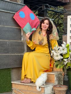 Rabi Pirzada feet photo 1