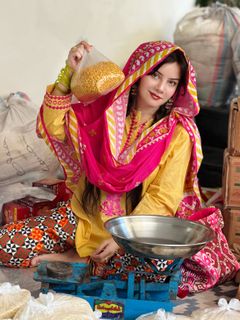 Rabi Pirzada feet photo 15