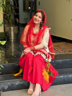 Rabi Pirzada feet photo 10