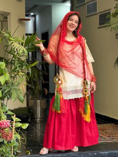 Rabi Pirzada feet photo 9