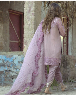 Rabia Butt feet photo 10