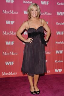Rachael Harris feet photo thumbnail