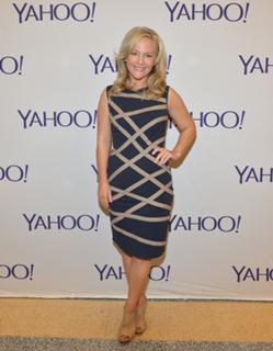 Rachael Harris feet photo thumbnail
