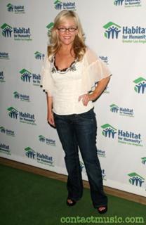 Rachael Harris feet photo thumbnail