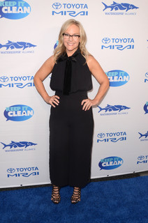 Rachael Harris feet photo thumbnail