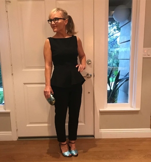 Rachael Harris feet photo thumbnail