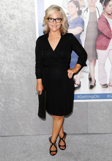 Rachael Harris feet photo thumbnail