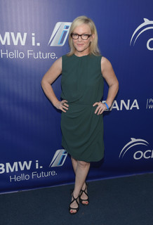 Rachael Harris feet photo thumbnail