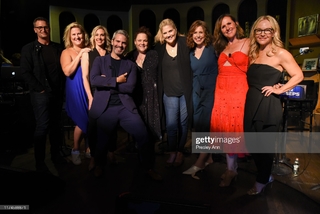 Rachael Harris feet photo thumbnail