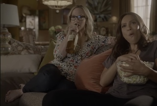 Rachael Harris feet photo thumbnail