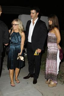 Rachael Harris feet photo thumbnail