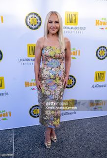 Rachael Harris feet photo thumbnail