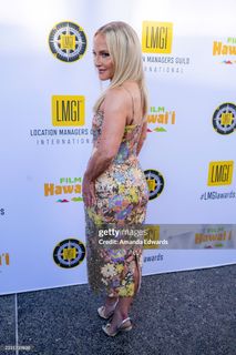 Rachael Harris feet photo thumbnail