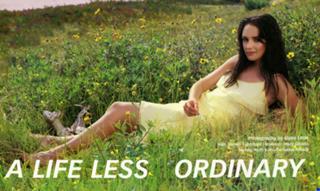 Rachael Leigh Cook feet photo thumbnail