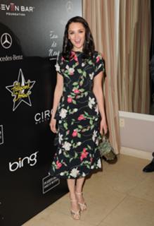 Rachael Leigh Cook feet photo thumbnail