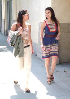 Rachael Leigh Cook feet photo thumbnail