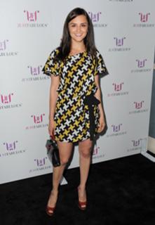 Rachael Leigh Cook feet photo thumbnail