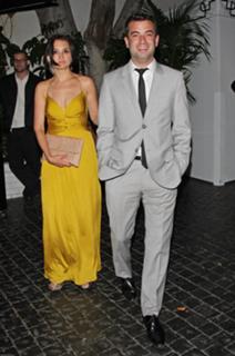 Rachael Leigh Cook feet photo thumbnail