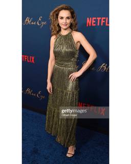 Rachael Leigh Cook feet photo thumbnail