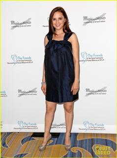 Rachael Leigh Cook feet photo thumbnail