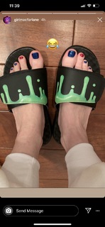 Rachael MacFarlane feet photo 5