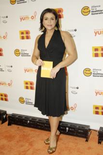 Rachael Ray feet photo thumbnail