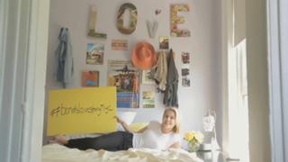 Rachael Taylor feet photo thumbnail