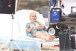 Rachael Taylor feet photo thumbnail