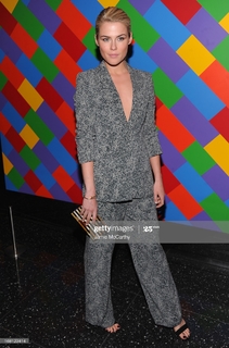Rachael Taylor feet photo thumbnail
