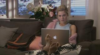 Rachael Taylor feet photo thumbnail