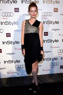 Rachael Taylor feet photo thumbnail
