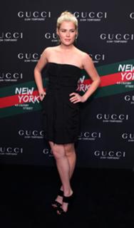 Rachael Taylor feet photo thumbnail