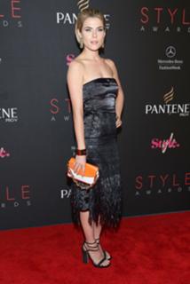 Rachael Taylor feet photo thumbnail