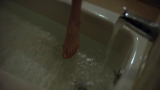 Rachael Taylor feet photo thumbnail