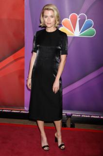 Rachael Taylor feet photo thumbnail