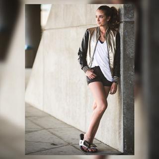 Rachel A. DeMita feet photo thumbnail